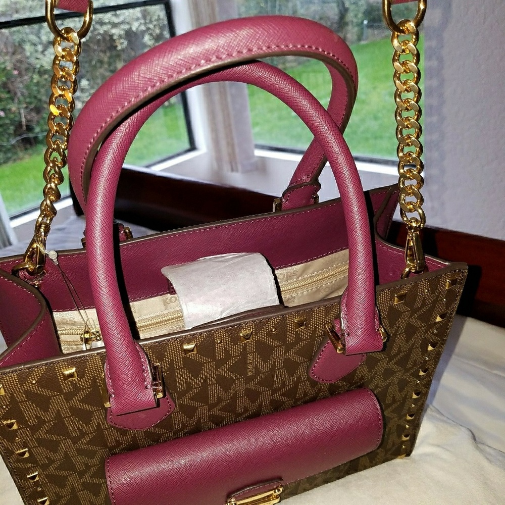 MICHAEL kors  Bridgette   BRN/PLUM MEDIUM CROSS BO